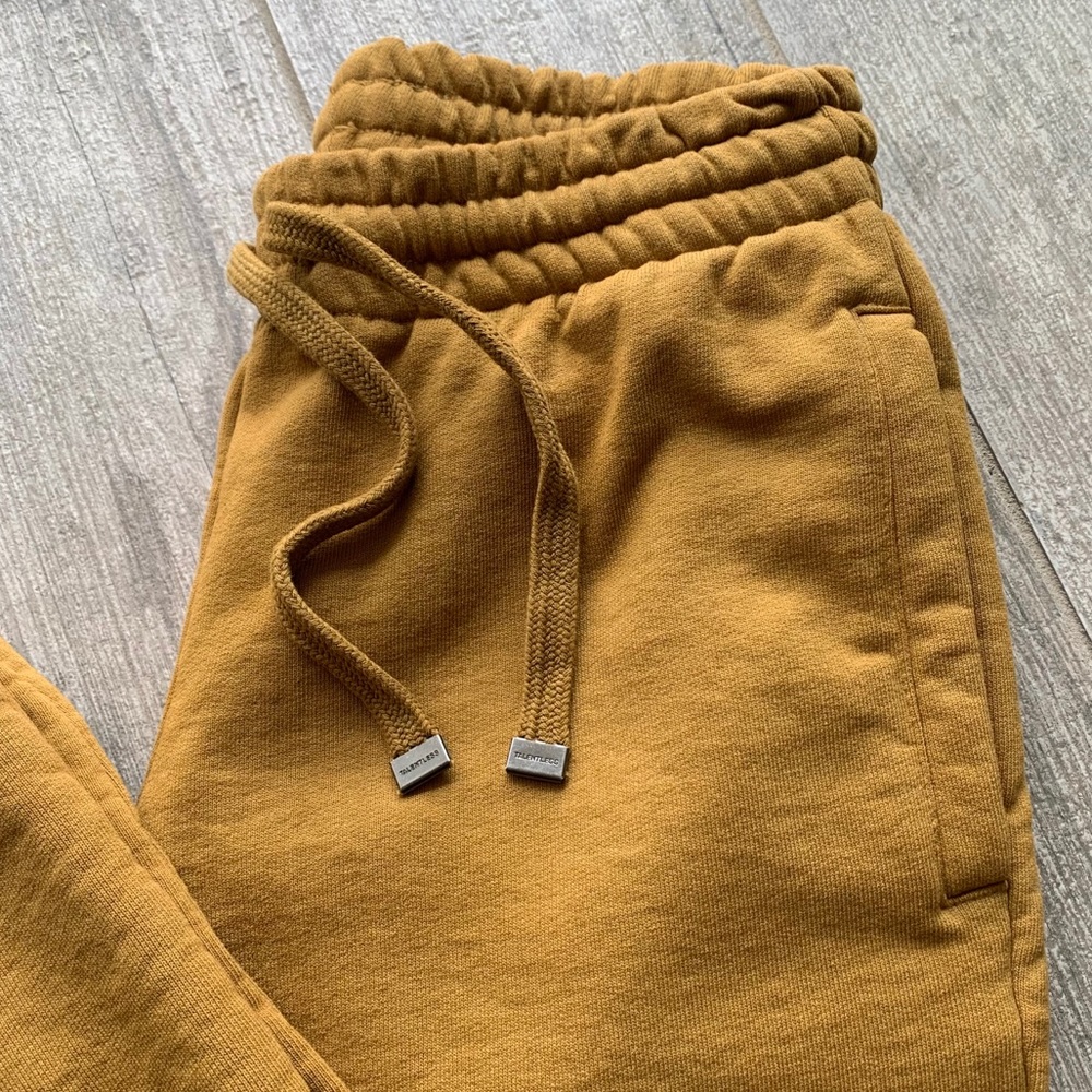🔥🔥TALENTLESS - PREMIUM SWEATPANTS🔥🔥 - Picture 3 of 9